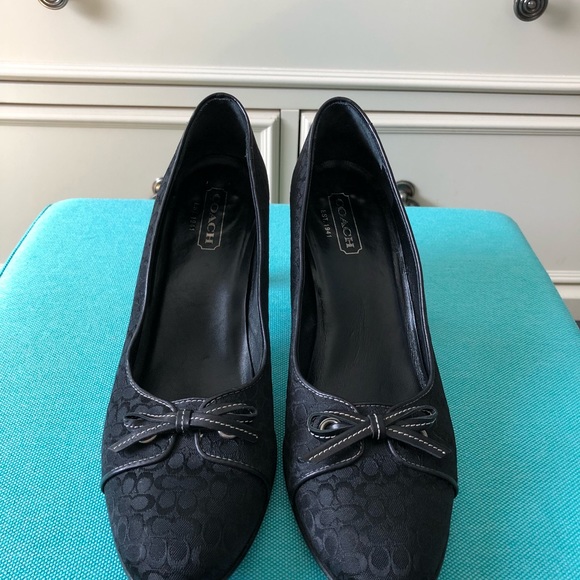 Coach Maryjane size 8-1/2 - Picture 2 of 4